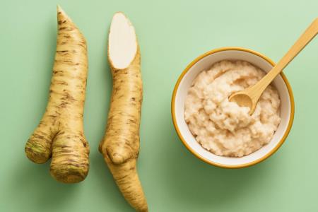 Zwei Löffel Meerrettichsirup für einen flacheren Bauch